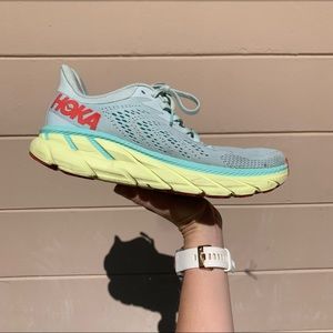Hoka One One Women’s Clifton 7